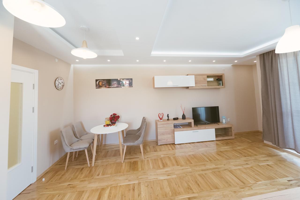 Apartment Luxury Explorer Подгориця Екстер'єр фото