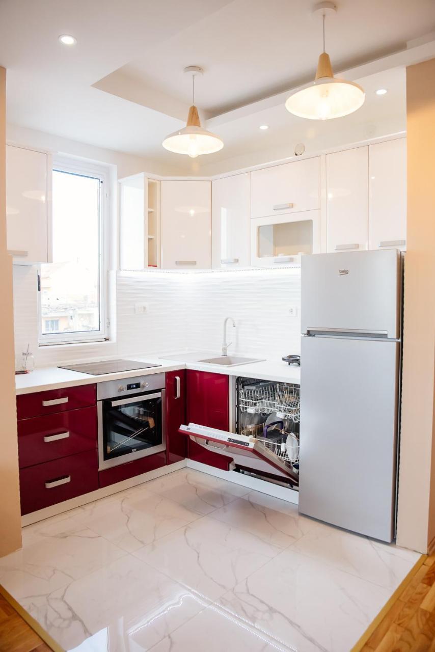 Apartment Luxury Explorer Подгориця Екстер'єр фото